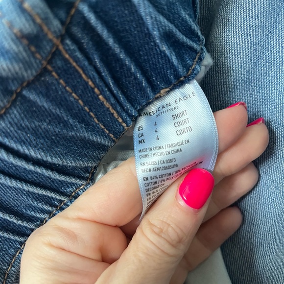 American Eagle Mom Jeans - Picture 5 of 6